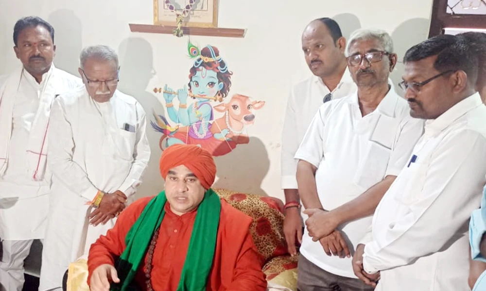 Kudala sangama Panchamasali Peetha Jayamruthyunjaya Swamiji pressmeet in gangavathi