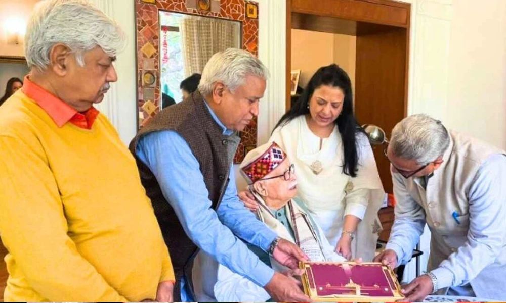 LK Advani and MM Joshi invited to Ram Mandir inaguaration