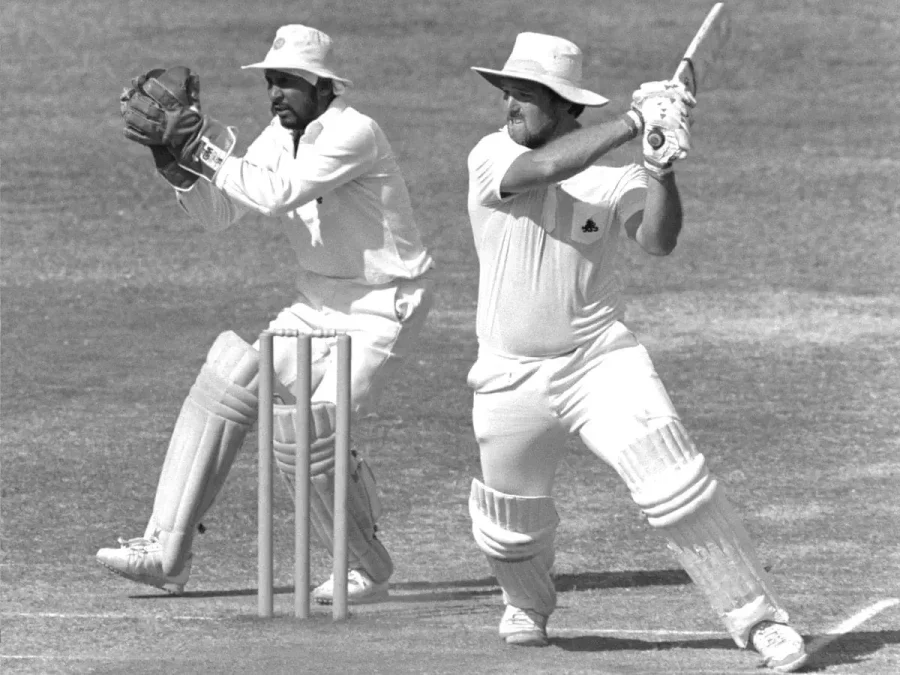 Mike Gatting Raja Marga