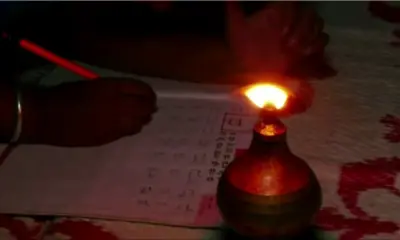 There are 1680 houses without electricity in Uttara Kannada district which provides electricity to the state