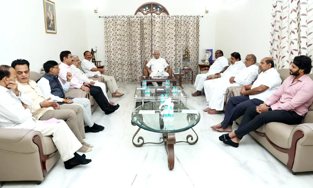 BJP and JDS Meeting for By Election in BS Yediyurappa House