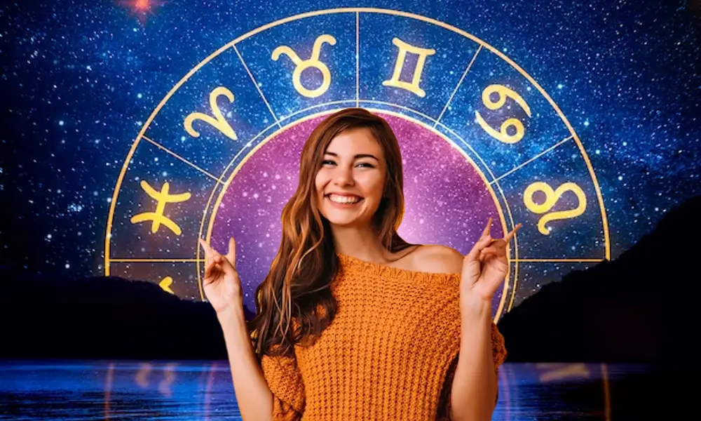 daily horoscope predictions for Janaury ‌27 2023 happy girl