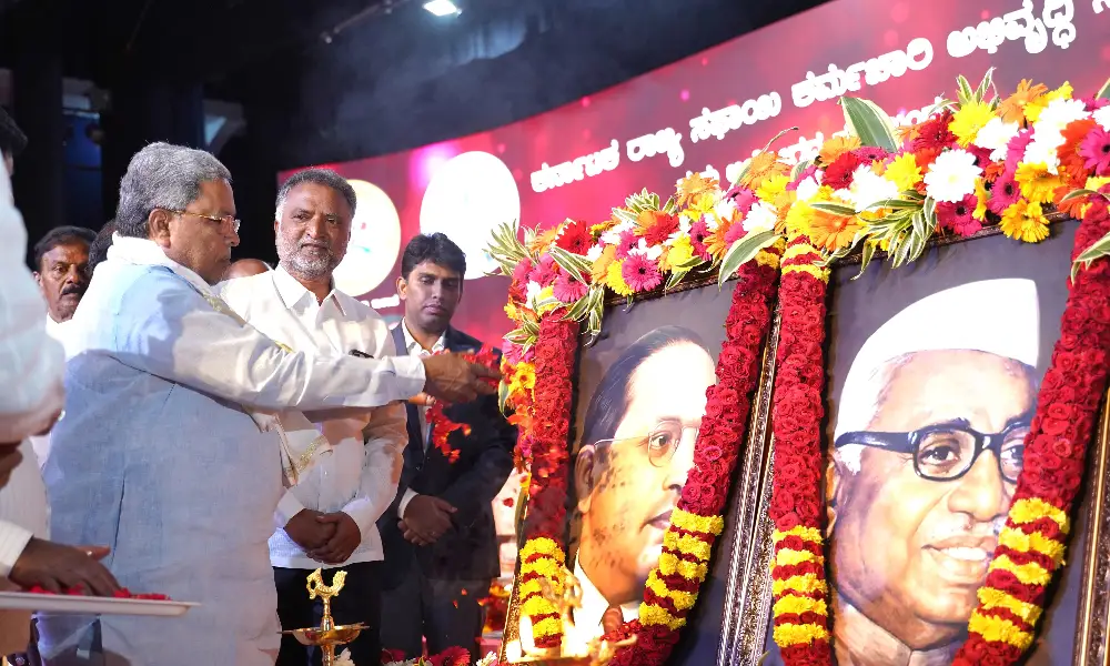 CM Siddaramaiah in manual scavengers programme