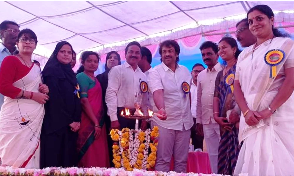 Minister Madhu Bangarappa inauguration by Beneficiaries convention of guarantee schemes in Soraba