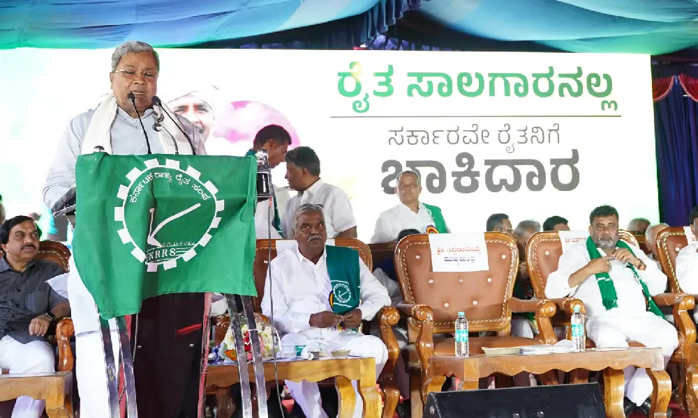 CM Siddaramaiah Pro Nanjundaswamy