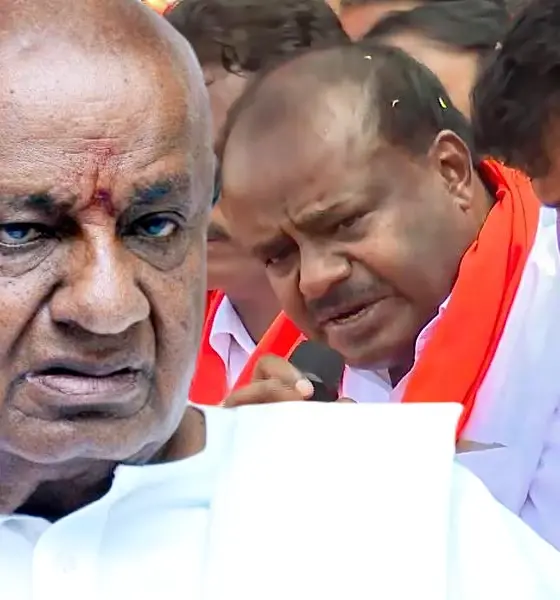 HD Kumaraswamy wearing saffron shawl was wrong says HD Deve Gowda