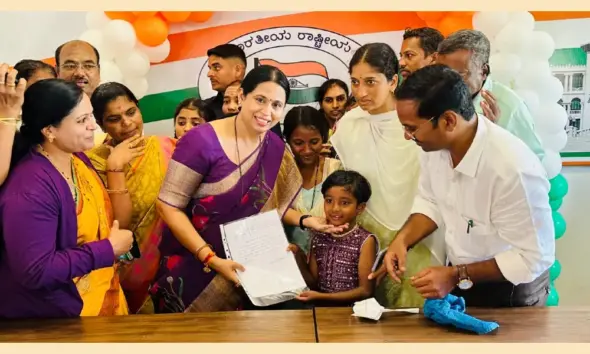 Minister Lakshmi Hebbalkar distributed incentives under various schemes in Belagavi