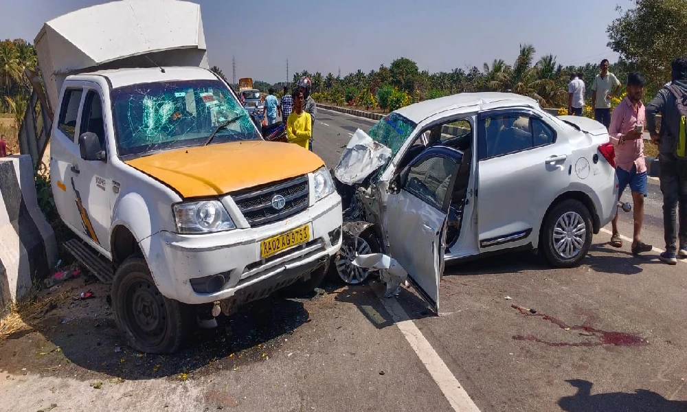 Car Accident in Tumkur