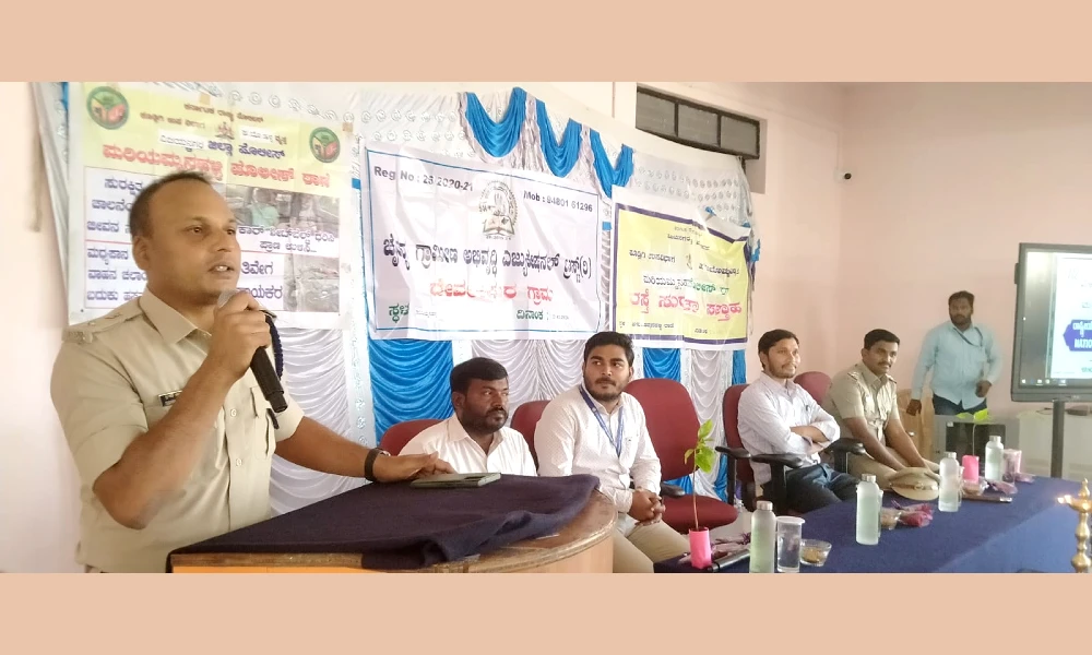 Vijayanagara SP Shriharibaabu spoke in Road Safety Week Programme