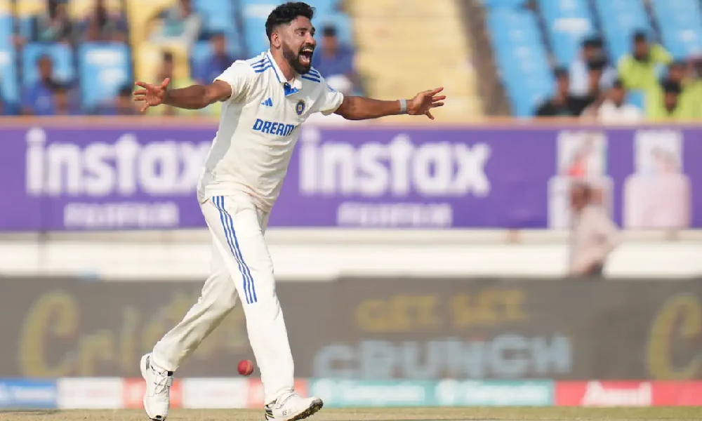 Mohammed Siraj appeals for an lbw