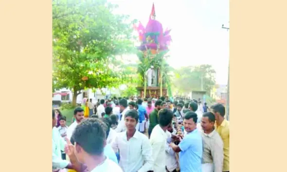 eshwara devara Rathotsava in Kandagallu village, kottur