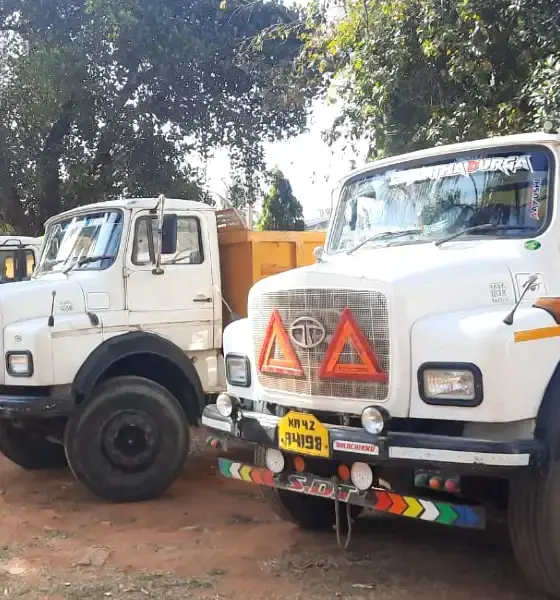 illegal transportation of sand Three tipper lorries seized in ripponpet