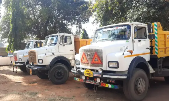 illegal transportation of sand Three tipper lorries seized in ripponpet