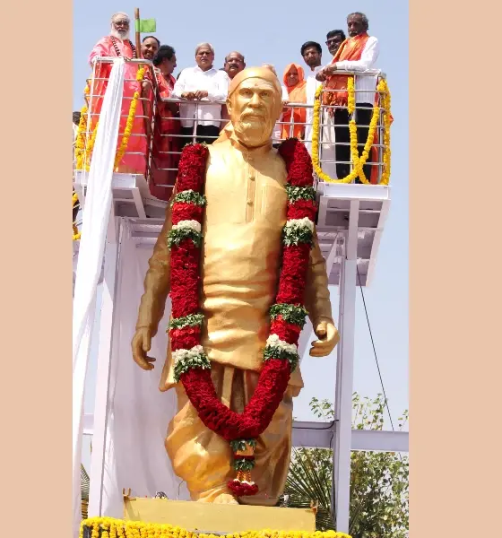 lingaikya vishwanatharaddi mudnala bronze statue unveiled at yadgiri