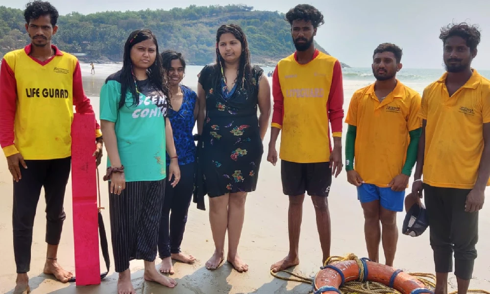 Young man drowns in Gadag‌ and in gokarna beach Young womens are safe