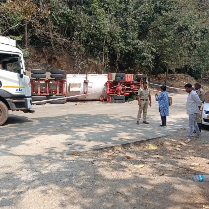 Gas Tanker Overturns Shiradi Ghat