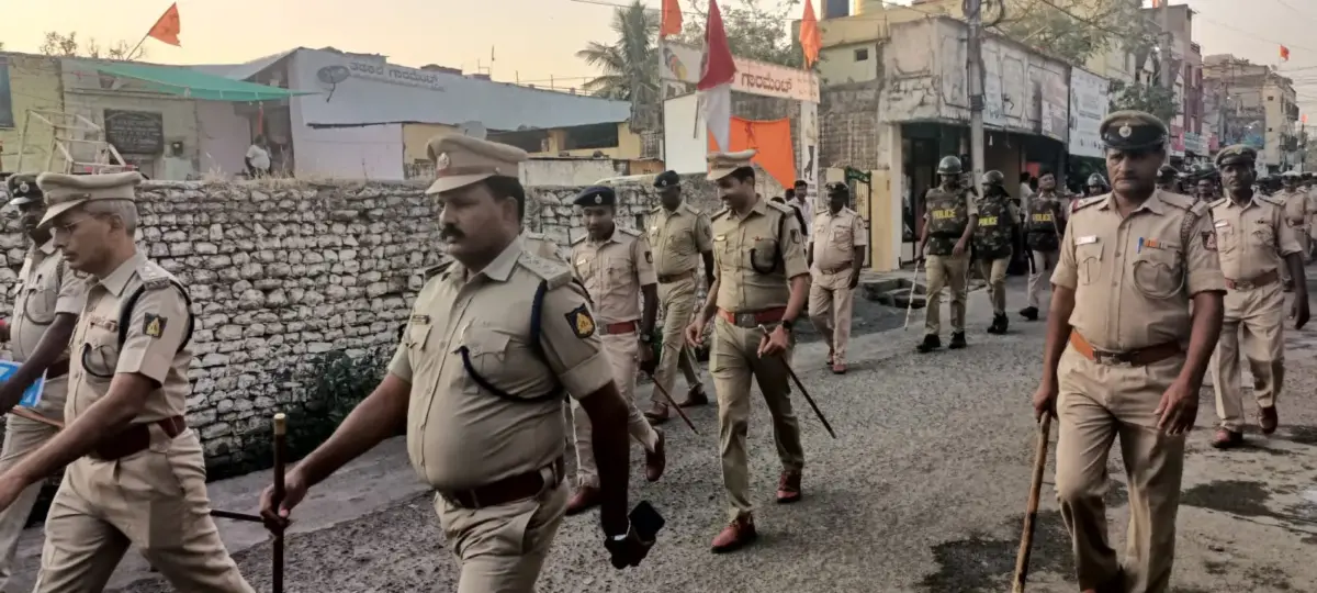 Hindu Muslim Aland police