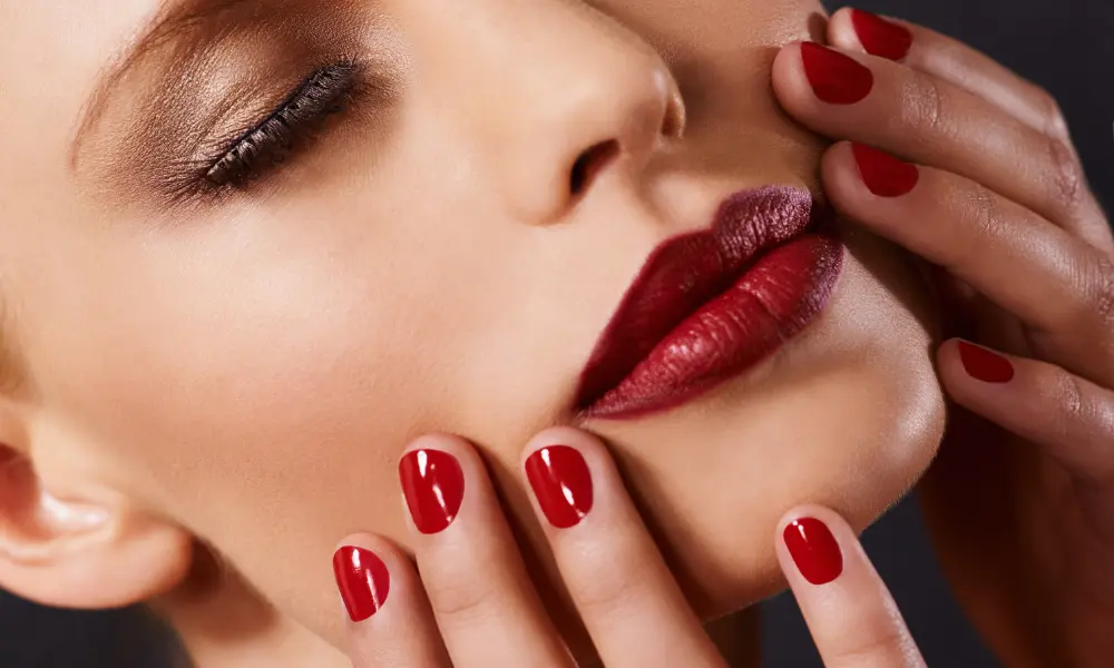 red Nail Colour