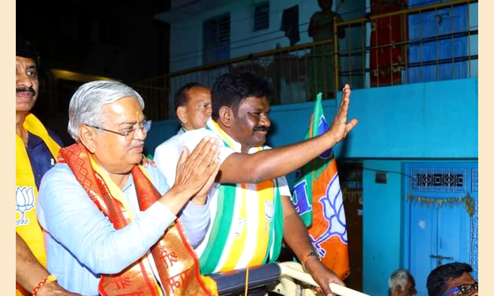 Chitradurga Lok Sabha Constituency BJP candidate Govinda M karajola election campaign in shira