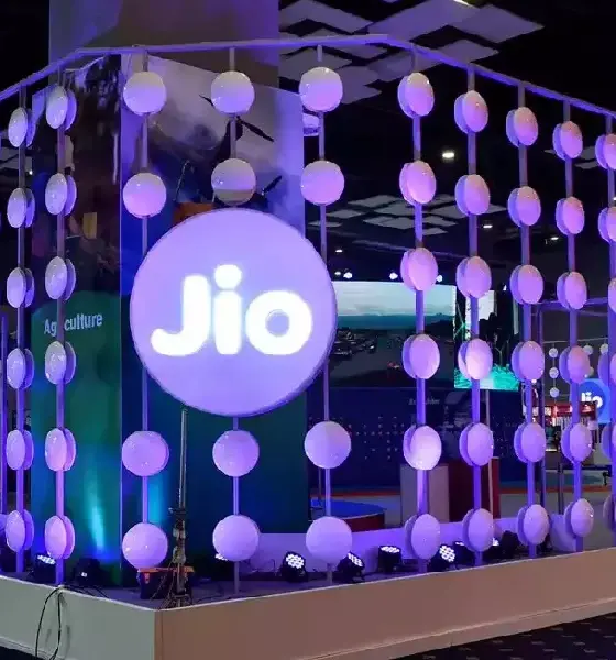 Reliance Jio first quarter profit at Rs 5445 crore