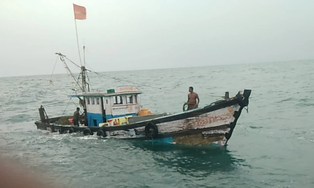 boat capsizes in bhatkal