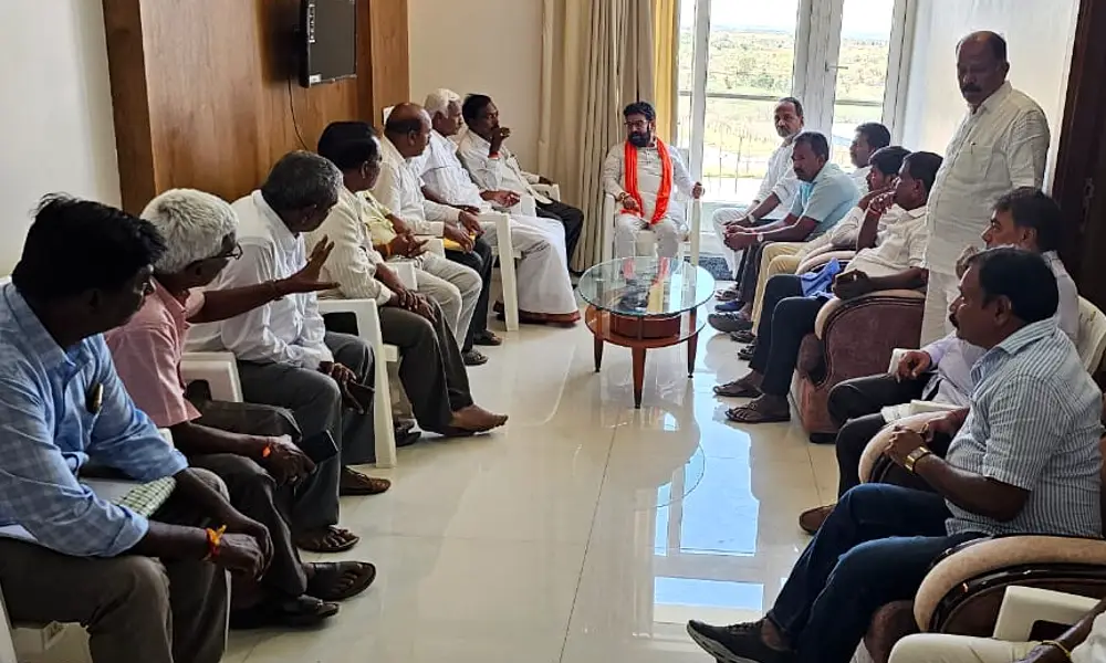 BJP and JDS leaders Meeting in shira, Support Govinda Karajola for all round development of Chitradurga says Umesh Karajola