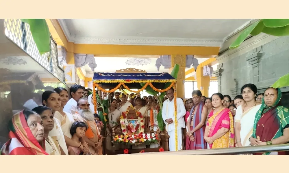 Shivasharane Hemaraddi Mallamma Jayanti celebration in Srisailam