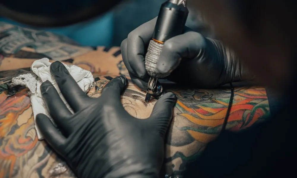 Close up of the tattoo machine