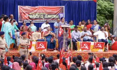 Minister Lakshmi Hebbalkar visit Anganawadi workers protest place