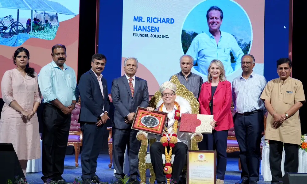 Selco India SELCO Suryamitra Annual Award to Richard Hansen of America