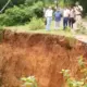 Landslide on Hulagaru Maithalli link road DC Gurudatta Hegde visit and inspected