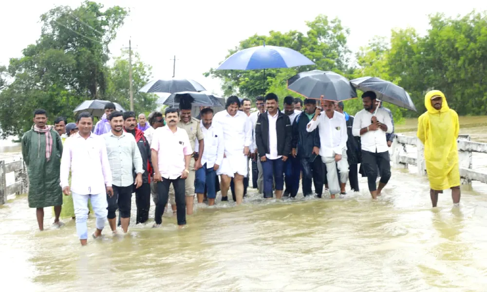 Immense damage due to rain in various parts of Soraba Taluk MP BY Raghavendra visited and inspected