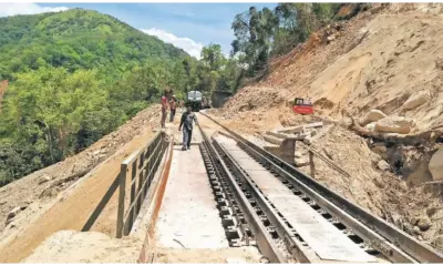 shiradi landslide railway track