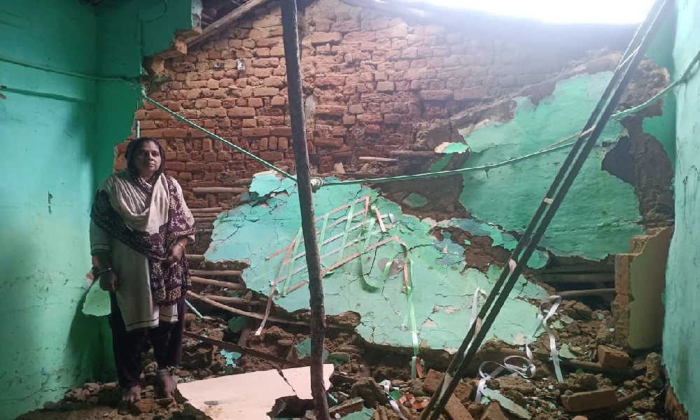 Karnataka Rain House collapses due to heavy rains in Shivamogga