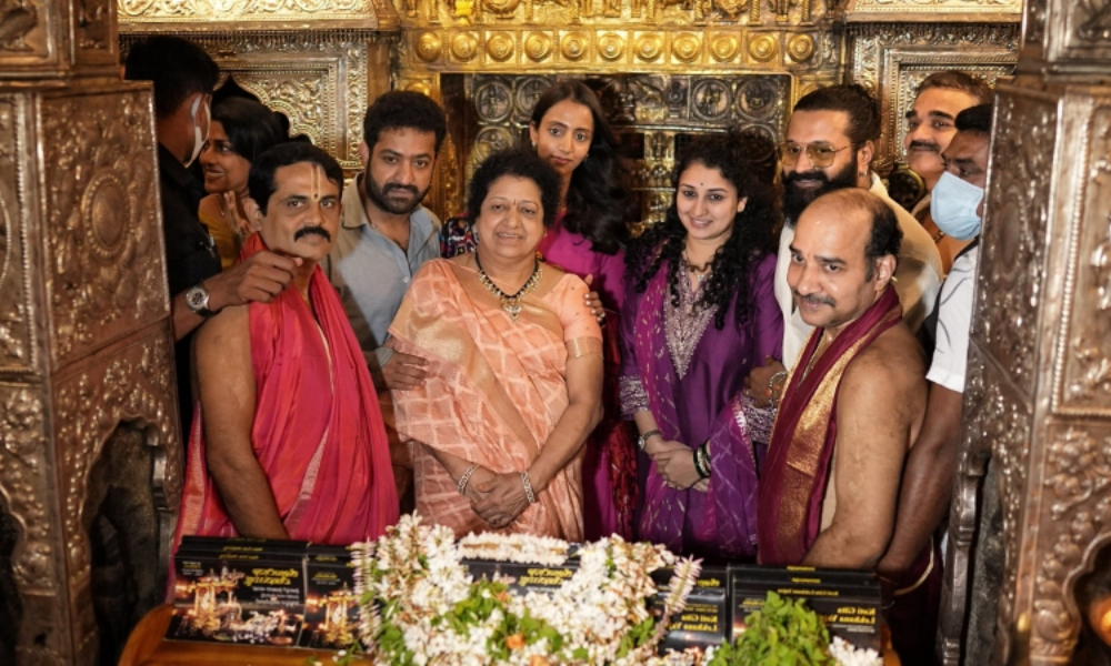 Rishab Shetty And NTR with family