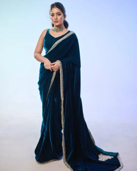 Velevet Saree Fashion