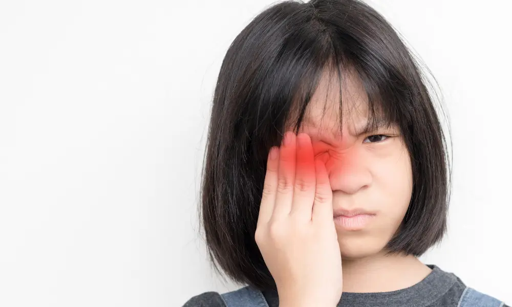 kids eye pain