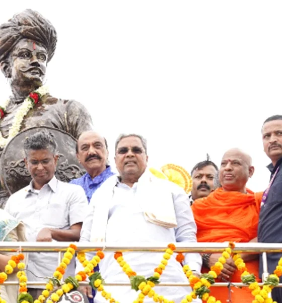 Sangolli Rayanna Statue