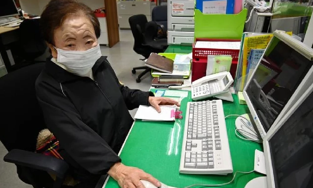 Worlds Oldest Office Worker